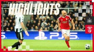Newcastle United FC 3 - 0 Sport Lisboa e Benfica highlights