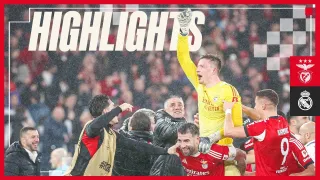 Sport Lisboa e Benfica 4 - 2 Real Madrid CF highlights