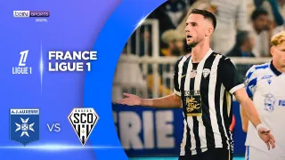 AJ Auxerre 1 - 3 Angers SCO highlights